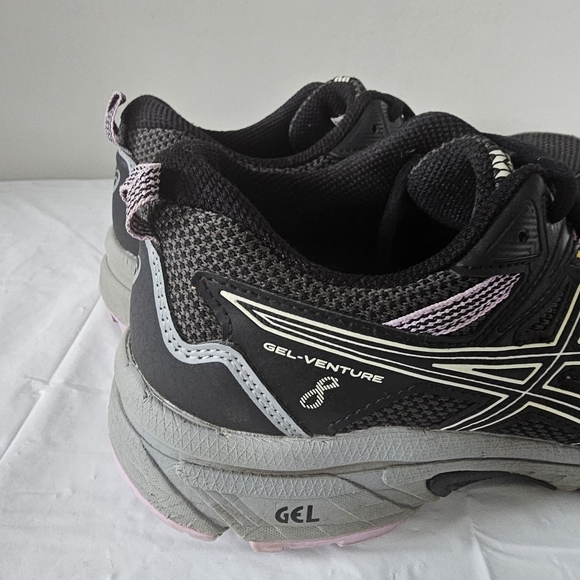 ASICS Gel Venture 8 Women's Athletic Shoes, Sneakers - Picture 2 of 10